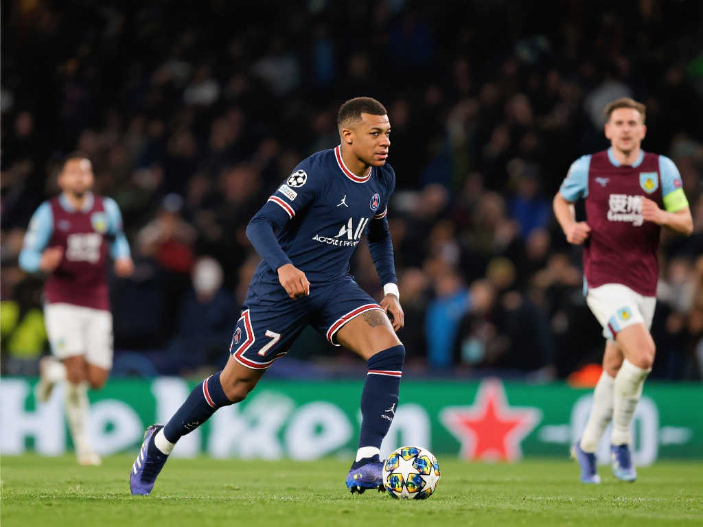 恩里克：虽被称农民联赛，却接连淘汰四支英超劲旅